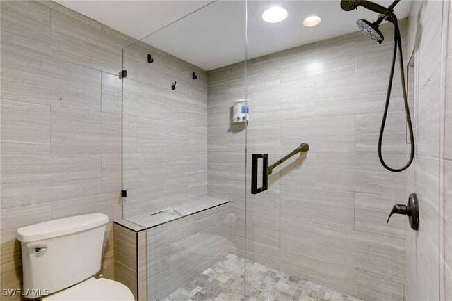 property at 285 Naples Cove Dr