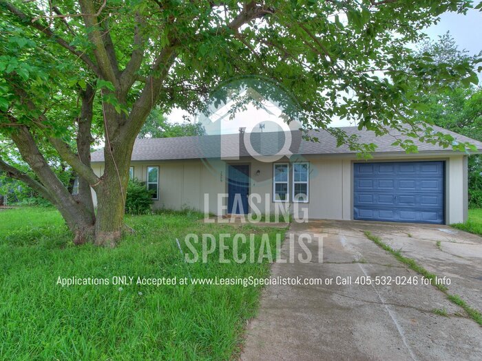 2309 Lafayette Dr in Norman, OK - Building Photo