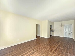 7611 Paula Dr in Tampa, FL - Building Photo - Building Photo