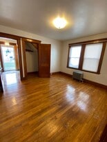 35 Governor Winthrop Rd, Unit 1 in Somerville, MA - Building Photo