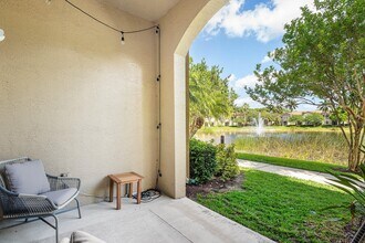 4890 Bonsai Cir in Palm Beach Gardens, FL - Foto de edificio - Building Photo