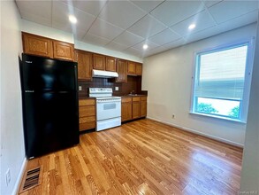 35 Lincoln Ave-Unit -A in Poughkeepsie, NY - Building Photo - Building Photo