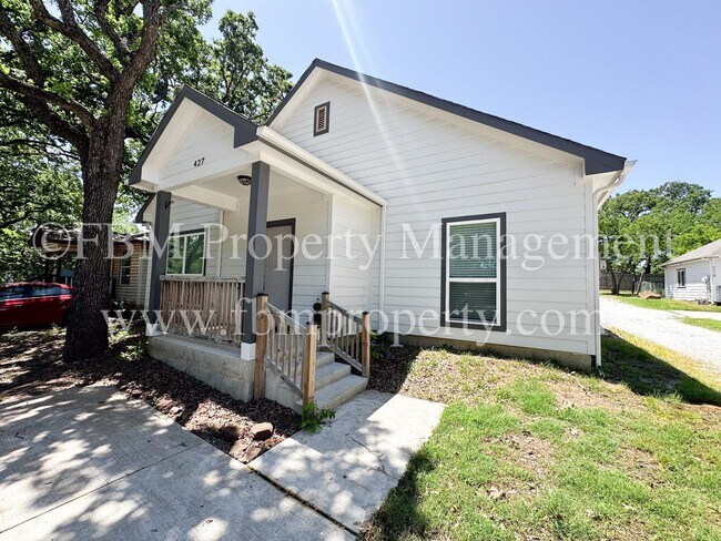 427 Jannie St in Denton, TX - Building Photo - Building Photo