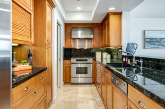 2015 SE Columbia River Dr in Vancouver, WA - Building Photo - Building Photo
