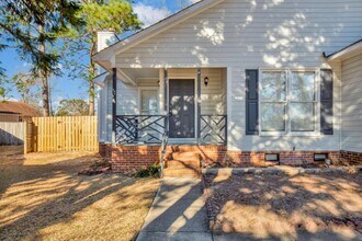 3681 Highgate Dr in Hope Mills, NC - Building Photo - Building Photo