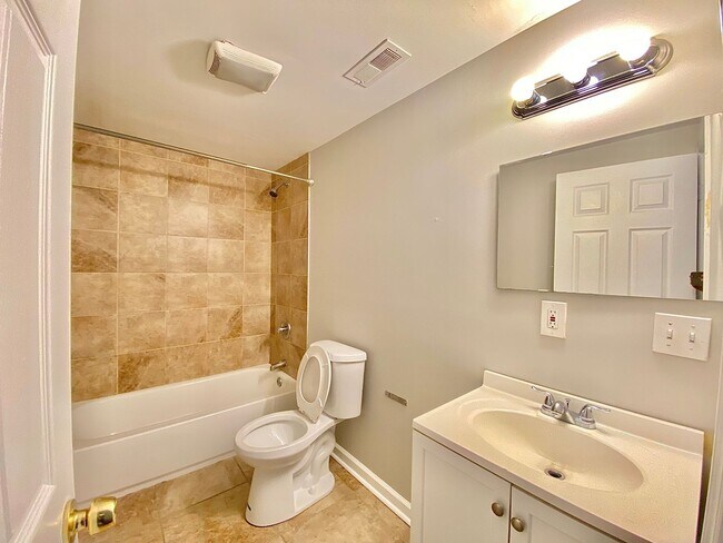 2014 N 17th St in Philadelphia, PA - Building Photo - Building Photo