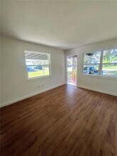 2819 25th Ave N in St. Petersburg, FL - Building Photo - Building Photo