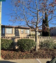 87 Starview Dr in Oakland, CA - Building Photo - Building Photo