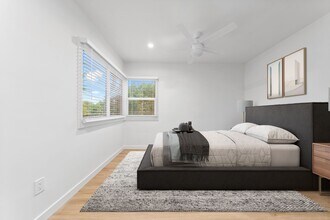 415 Loma Dr in Los Angeles, CA - Building Photo - Building Photo