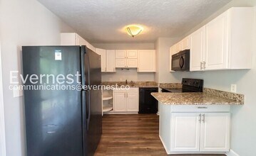 1921 Dabbs Ave in Nashville, TN - Building Photo - Building Photo