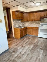 114-116 Spruce St in Olyphant, PA - Building Photo