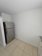2770 W 61st Pl in Hialeah, FL - Building Photo - Building Photo