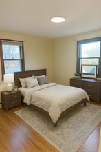 4 Poland Rd, Unit B in Freeport, ME - Foto de edificio - Building Photo