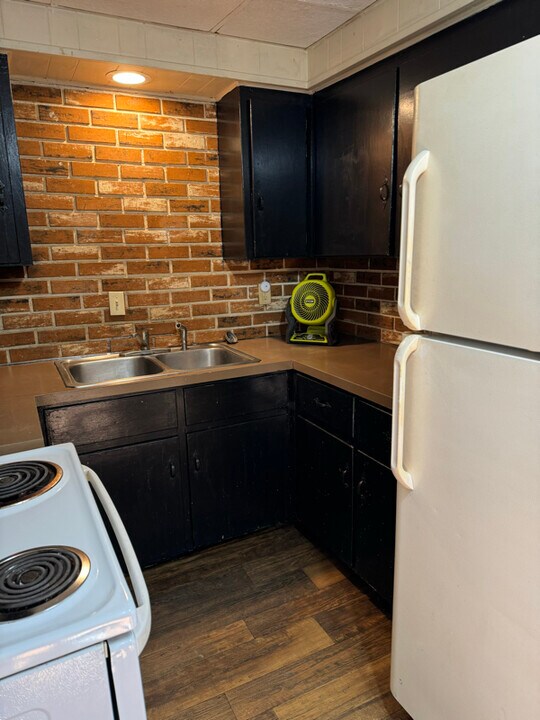 10 Adams St in Whitehall, NY - Building Photo