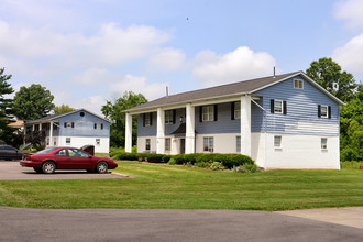 Colonial Terrace Apartments in Amelia, OH - Building Photo - Building Photo