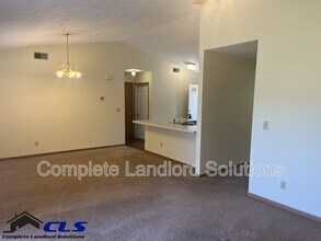 550 College Ave in Terre Haute, IN - Building Photo - Building Photo