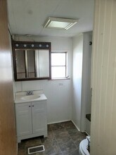 1645 S Wilson Rd, Unit Lot 2 in Radcliff, KY - Building Photo - Building Photo