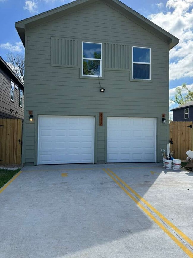 8118 De Priest St in Houston, TX - Building Photo - Building Photo