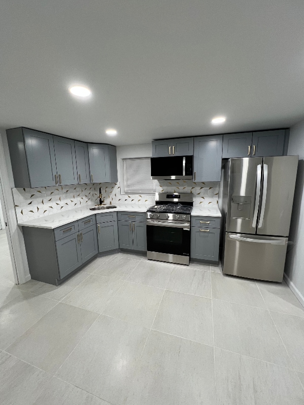826 Throgs Neck Expy in Bronx, NY - Building Photo - Building Photo
