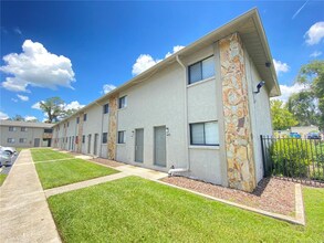 37220 Majestic Oak Ct, Unit 37220 in Dade City, FL - Foto de edificio - Building Photo
