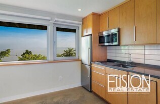 11 Lakeview Terrace in Burlington, VT - Building Photo