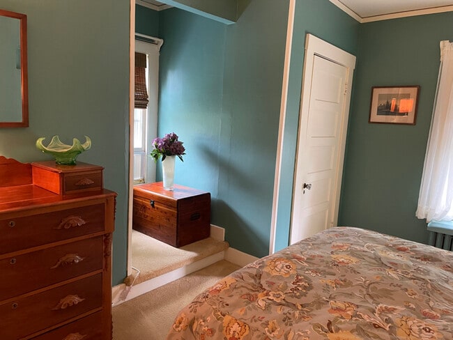 273 Ocean Ave in New London, CT - Building Photo - Building Photo