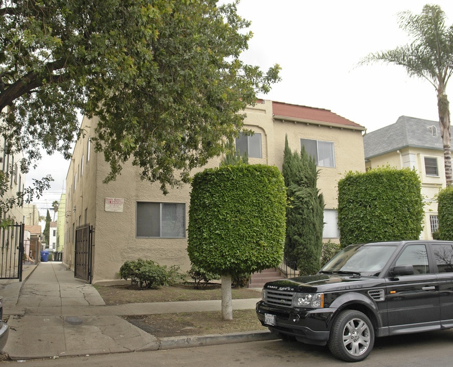 350 N Orange Grove Ave in Los Angeles, CA - Building Photo