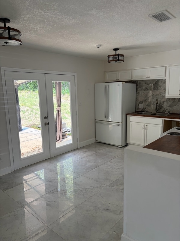 property at 1484 Van Delia Rd