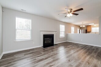 4009 Laurel Glen Dr in Raleigh, NC - Building Photo - Building Photo
