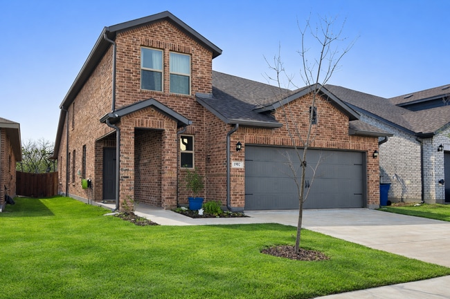 property at 1902 Iris Rd