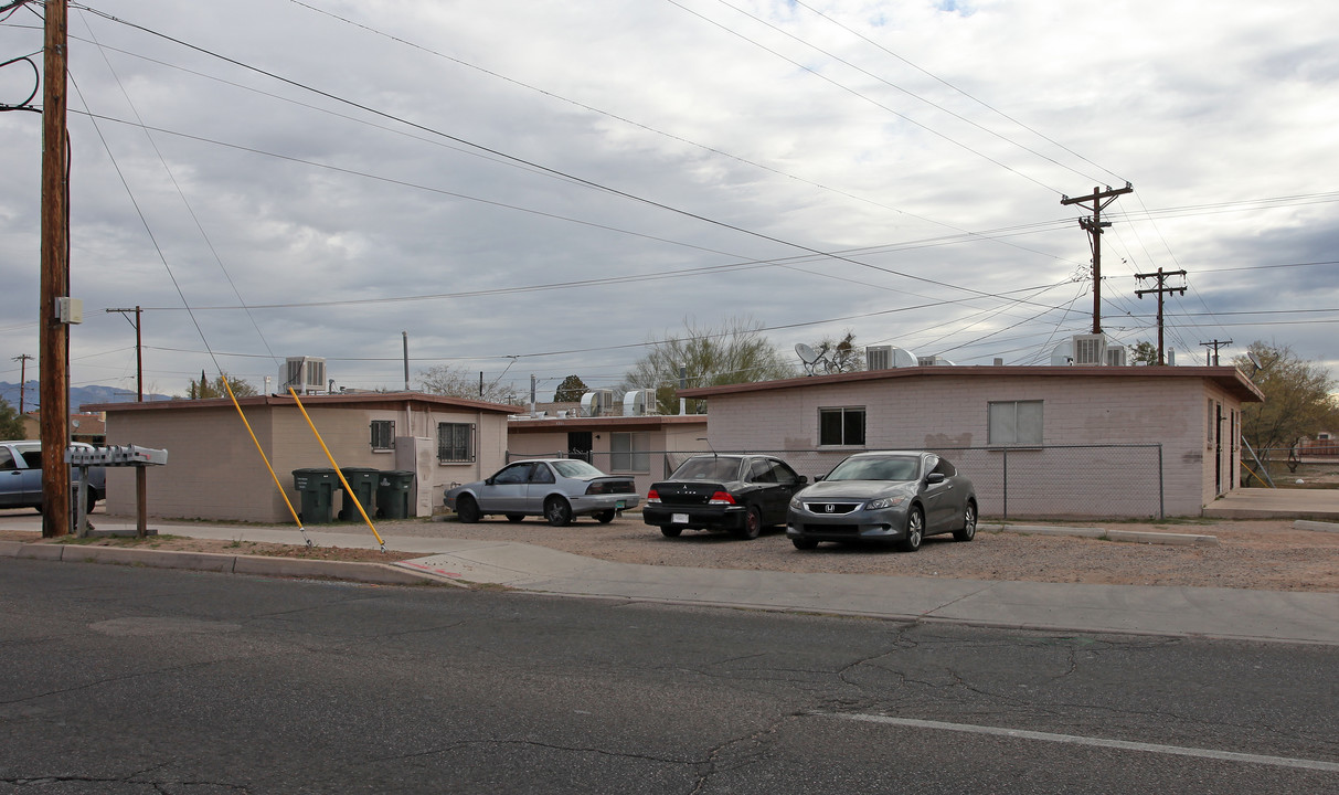 4303-4321 S 12th Ave in Tucson, AZ - Building Photo