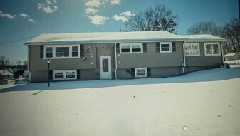 6 Summit St in Portland, ME - Building Photo