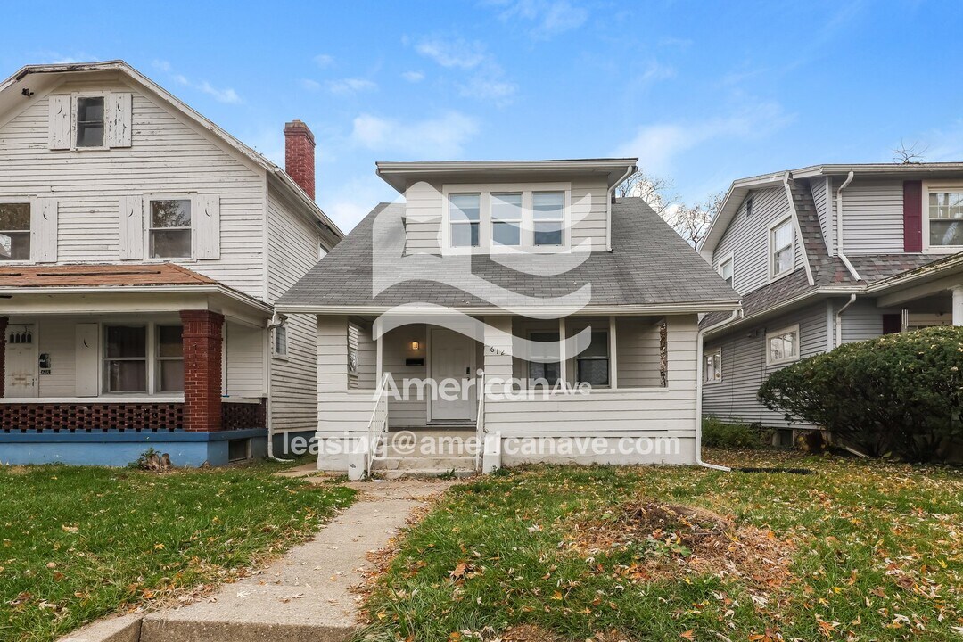 612 Maryland Ave in Dayton, OH - Foto de edificio