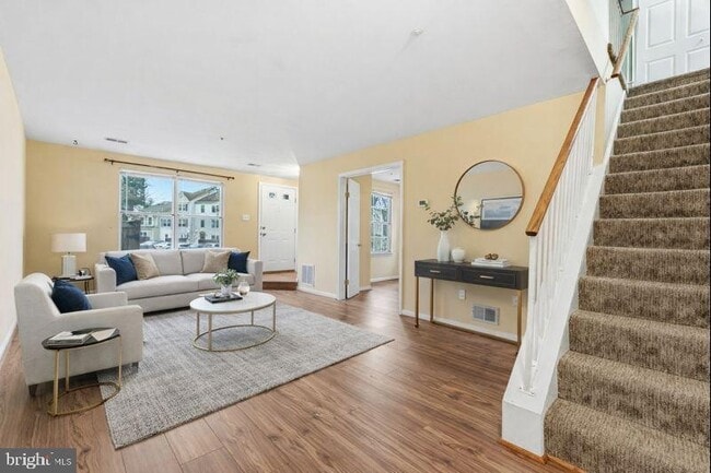 2 Highstream Ct in Germantown, MD - Foto de edificio - Building Photo