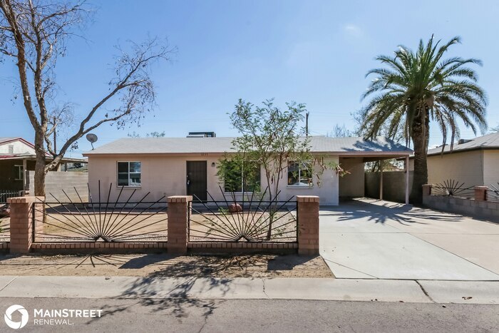 2235 E Nancy Ln in Phoenix, AZ - Foto de edificio