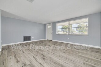 3233 Finch Dr in Holiday, FL - Building Photo - Building Photo