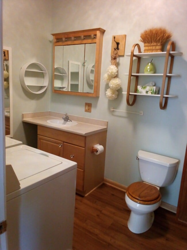 505 Marcellus St, Unit 1