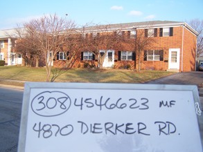 4870-4878 Dierker Rd in Columbus, OH - Building Photo - Other