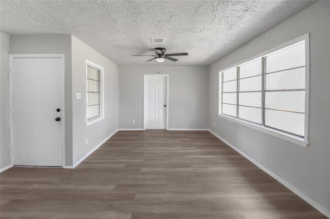 7418 Wiley Rd in Houston, TX - Building Photo - Building Photo