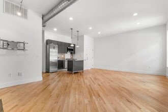 69 Franklin St in Jersey City, NJ - Building Photo - Building Photo