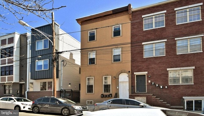 1325 N Franklin St, Unit 4D in Philadelphia, PA - Foto de edificio - Building Photo