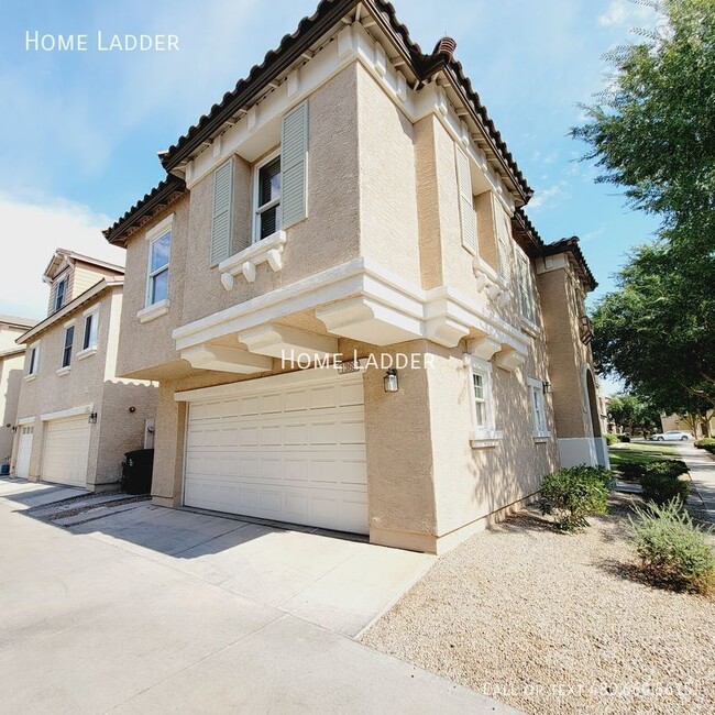 1369 S Sabino Dr in Gilbert, AZ - Building Photo - Building Photo