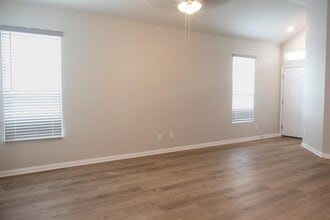 247 Schrader Dr in Buda, TX - Building Photo - Building Photo