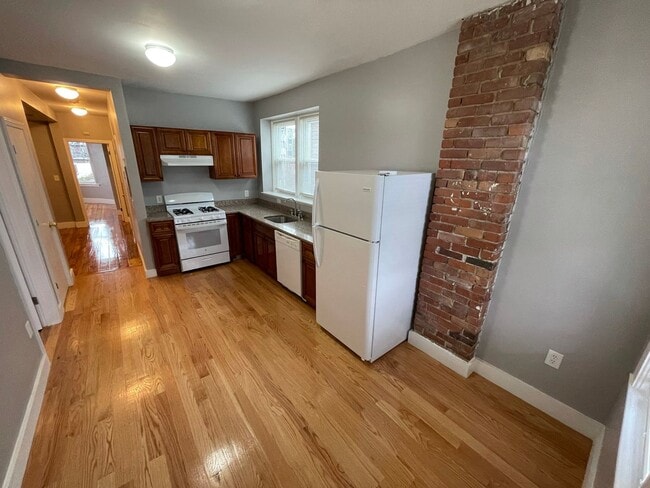 1277 Massachusetts Ave in Boston, MA - Building Photo - Building Photo