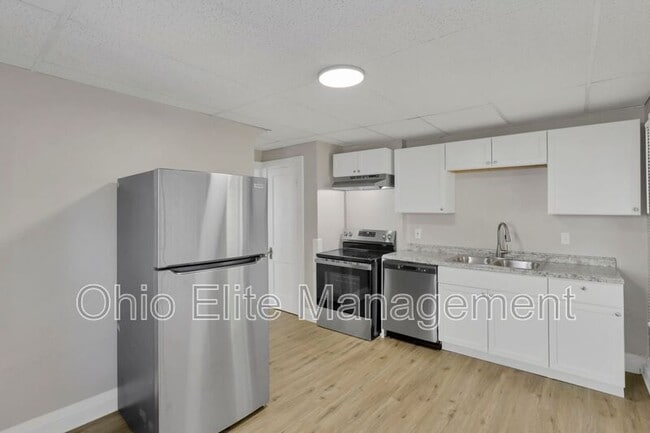 property at 47 N Hague Ave