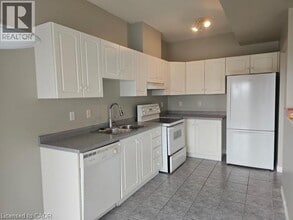 78 Olivia Pl in Ancaster, ON - Building Photo - Building Photo