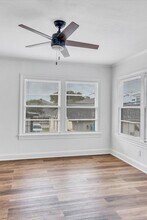4006 Avenue R 1/2 Rear in Galveston, TX - Building Photo - Building Photo
