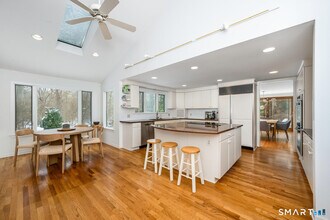 21 Olmstead Hill Rd in Wilton, CT - Building Photo - Building Photo