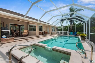 15 Coolidge Ct in Palm Coast, FL - Building Photo - Building Photo