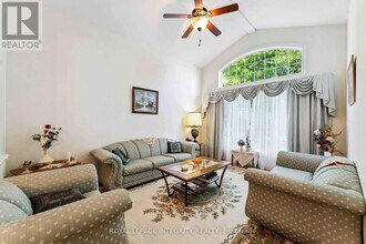 101 Spiritwood Dr in Ottawa, ON - Building Photo - Building Photo